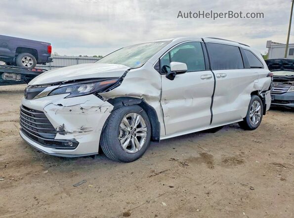 5TDYSKFC2TS251775 2026 TOYOTA SIENNA White 