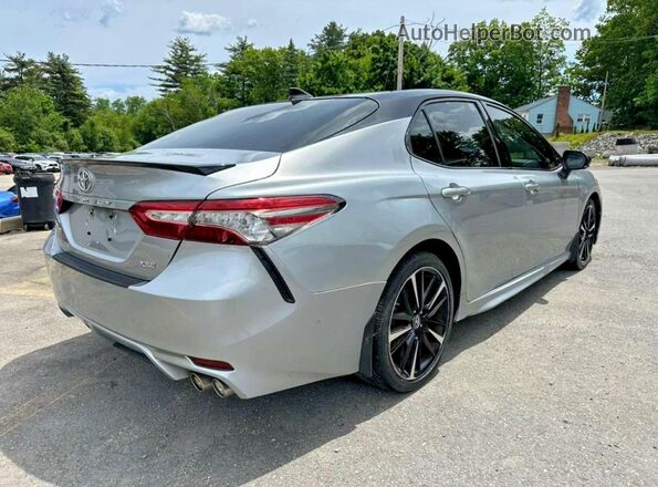 4T1B61HK2KU279395 2019 TOYOTA CAMRY Silver 