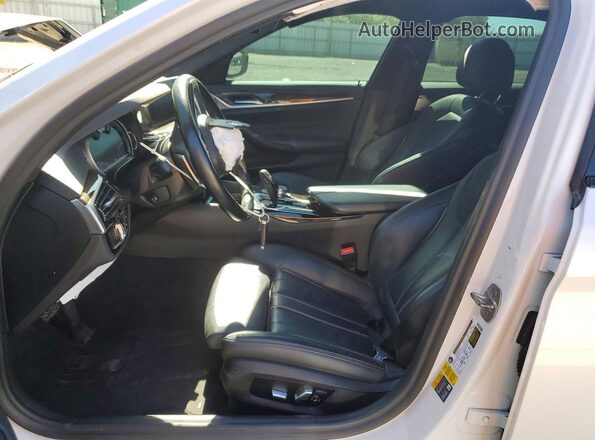 WBAJB1C5XKB376883 2019 BMW OTHER White Առջևի վահանակի տեսք