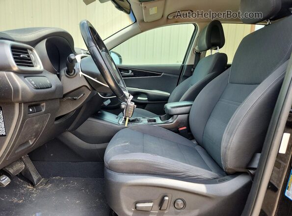 5XYPG4A3XGG046160 2016 KIA SORENTO Black 