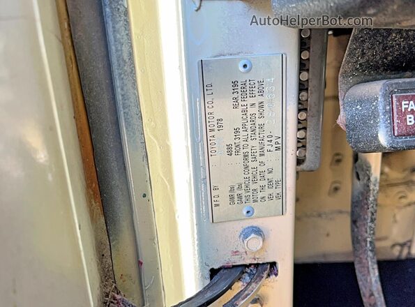 280634 1978 TOYOTA LAND CRUISER Бежевый Вид задней части салона