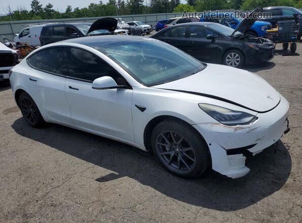 5YJ3E1EA1KF401390 2019 TESLA MODEL White Widok z przodu