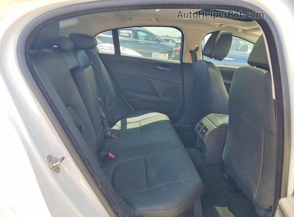 SAJAD4FN5JCP31320 2018 JAGUAR XF White Вид задньої частини салону