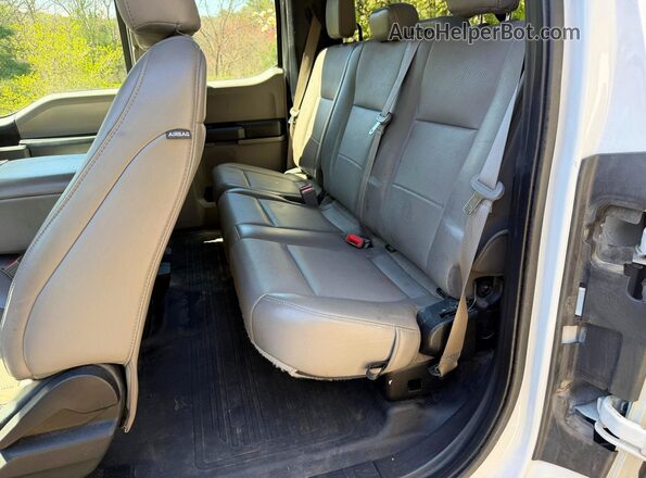 1FTEX1EP4KFA03349 2019 FORD F150 White Widok deski rozdzielczej