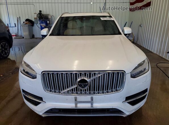 YV4A22PL1H1152463 2017 VOLVO XC90 White Widok z tyłu
