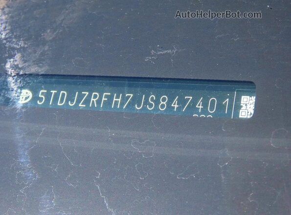 5TDJZRFH7JS847401 2018 TOYOTA HIGHLANDER Gray უკანა სავარძლების ხედი