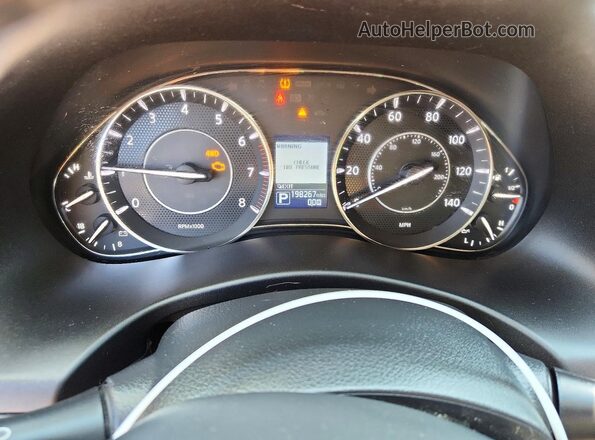 JN8AY2NC6JX502083 2018 NISSAN ARMADA Silver 