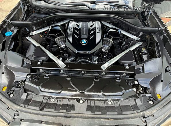 5UXCX6C08N9J82409 2022 BMW X7 Black 