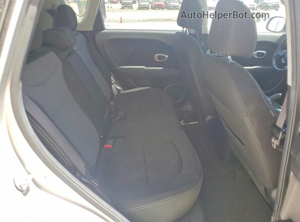 KNDJP3A56J7536746 2018 KIA SOUL Silver 