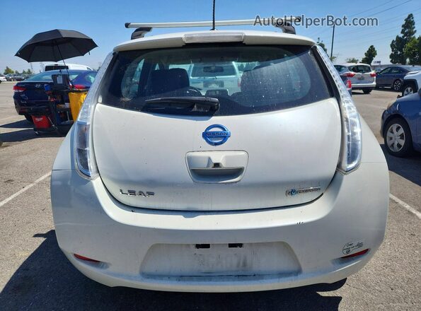 1N4BZ0CP8GC302206 2016 NISSAN LEAF White Вид салону спереду
