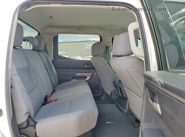 5TFLA5AB1NX001793 2022 TOYOTA TUNDRA White Вид задньої частини салону