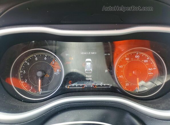 1C4PJMBX9JD610454 2018 JEEP CHEROKEE Gray Widok tylnych siedzeń