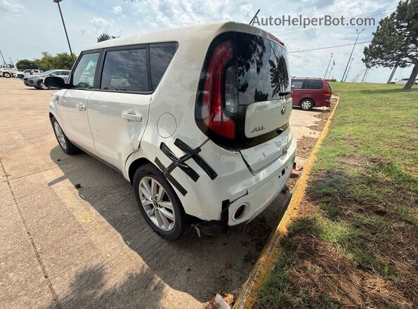 KNDJP3A58K7655593 2019 KIA SOUL White Передня права чверть