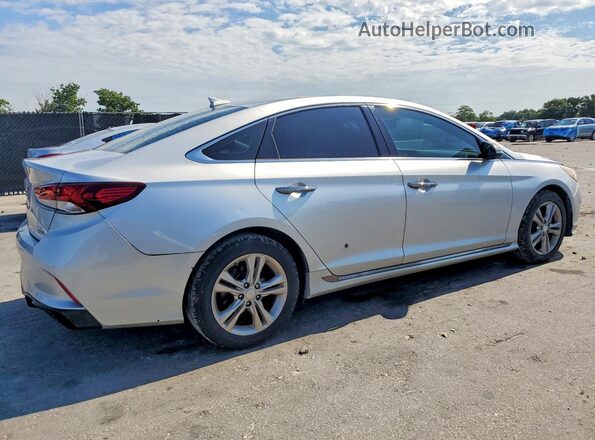 5NPE34AF5JH684684 2018 HYUNDAI SONATA Серебряный Передняя правая четверть