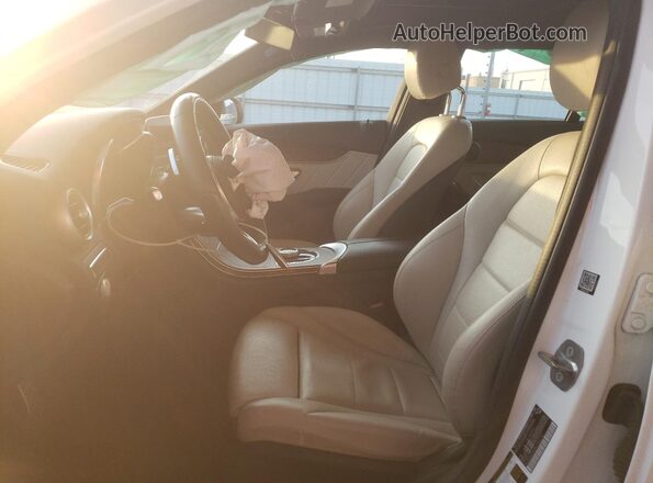 55SWF8DB0KU300790 2019 MERCEDES-BENZ C White Սալոնի դիմացի տեսք