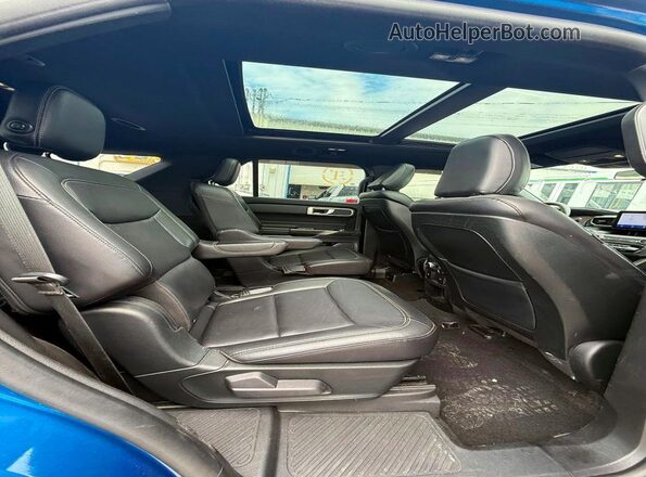 1FMSK8DH7LGB58120 2020 FORD EXPLORER Blue Front interior view