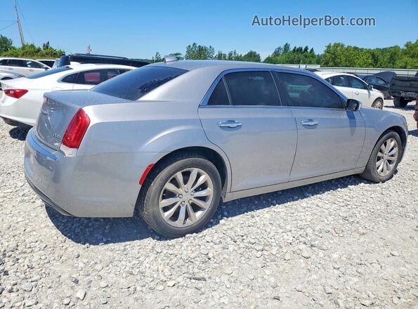 2C3CCAKG2JH165117 2018 CHRYSLER 300 Silver Delantero derecho