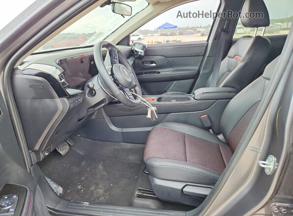 3N8AP6DA6TL379037 2026 NISSAN KICKS Gray Widok deski rozdzielczej