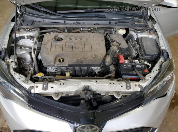 5YFBURHE4HP653806 2017 TOYOTA COROLLA Silver 