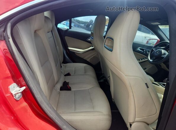 WDDSJ4EB4JN510367 2018 MERCEDES-BENZ CLA-CLASS Красный Вид задней части салона