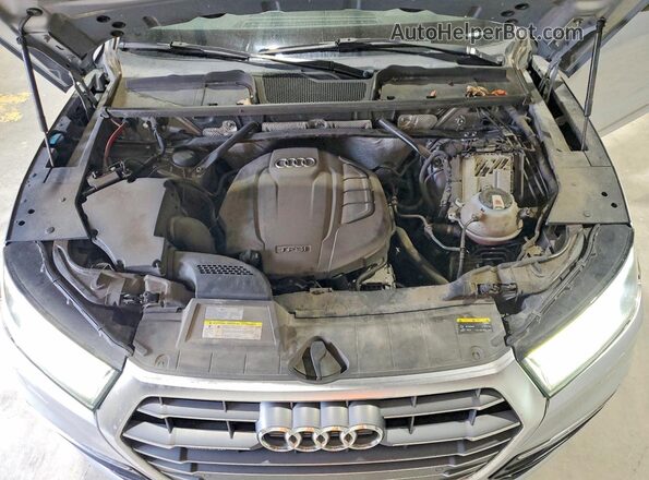 WA1BNAFY8J2239065 2018 AUDI Q5 Silver 