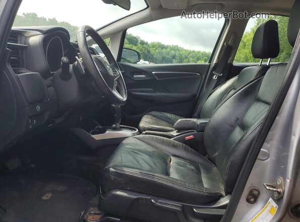 3HGGK5H92JM704662 2018 HONDA FIT Silver Вид панелі приладів