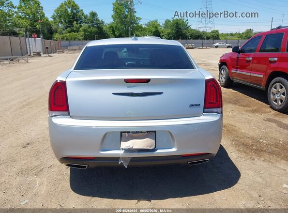 2C3CCAAG0LH239395 2020 CHRYSLER 300 Серебряный 