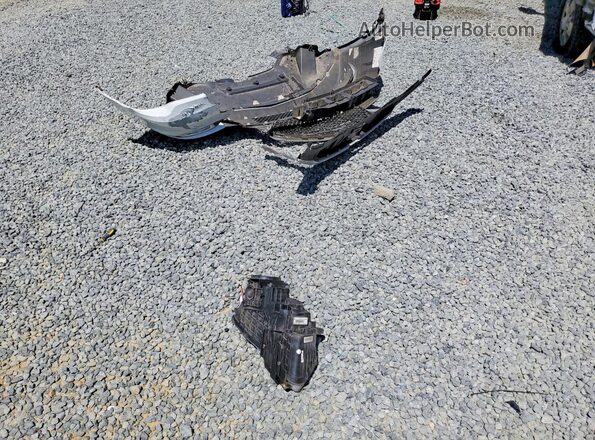 2C3CCAAG1GH206881 2016 CHRYSLER 300 White Vista del compartimento del motor