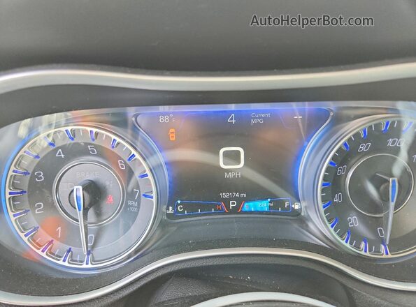 2C3CCAAG1GH211885 2016 CHRYSLER 300 White 