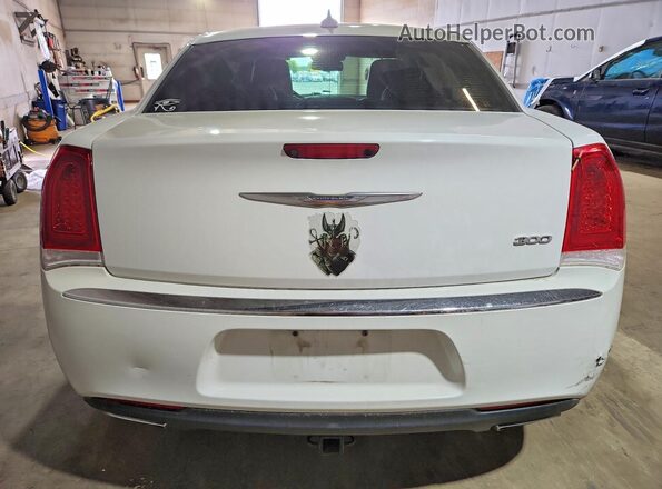 2C3CCAAG1GH211885 2016 CHRYSLER 300 White 