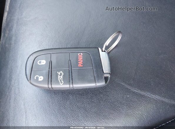 2C3CCAAG1KH760852 2019 CHRYSLER 300 Gray Vista del salpicadero