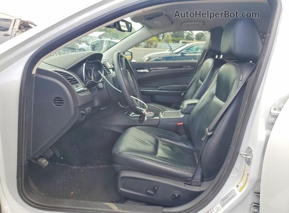 2C3CCAAG2GH212687 2016 CHRYSLER 300 White Vista interior delantera