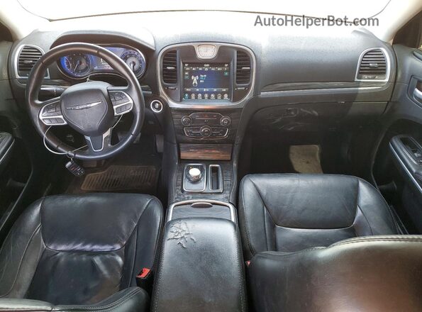 2C3CCAAG2HH599601 2017 CHRYSLER 300 Silver Dashboard view