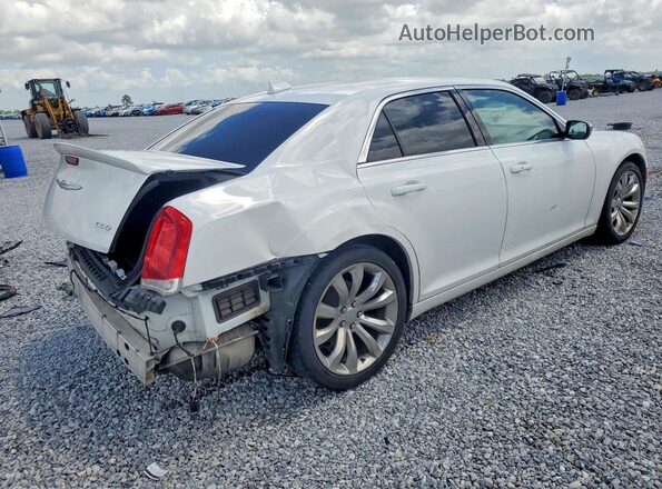 2C3CCAAG2JH279149 2018 CHRYSLER 300 White Trasero derecho