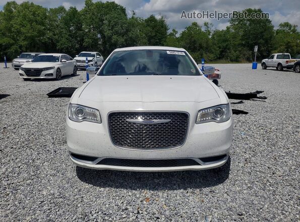 2C3CCAAG2JH279149 2018 CHRYSLER 300 White Vista frontal