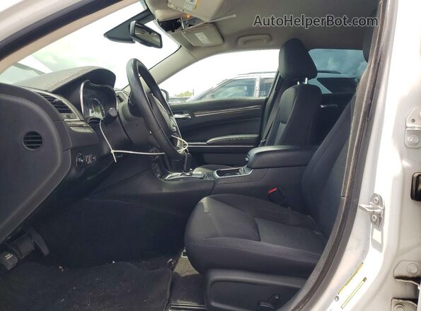 2C3CCAAG2JH279149 2018 CHRYSLER 300 White Vista interior delantera