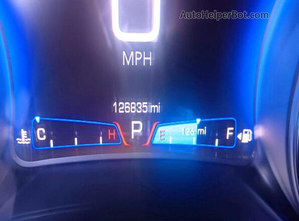 2C3CCAAG3JH331775 2018 CHRYSLER 300 Gray Առջևի վահանակի տեսք