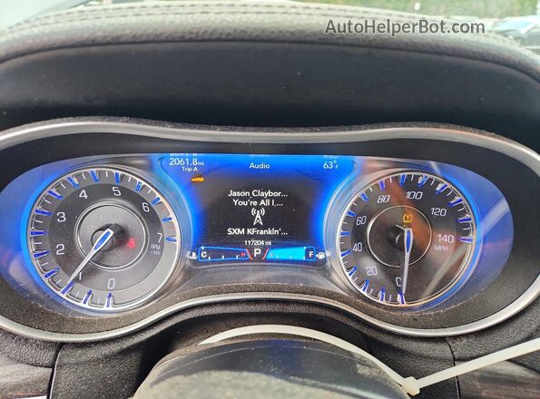 2C3CCAAG3KH601573 2019 CHRYSLER 300 Black Սարքավորումների վահանակի տեսք