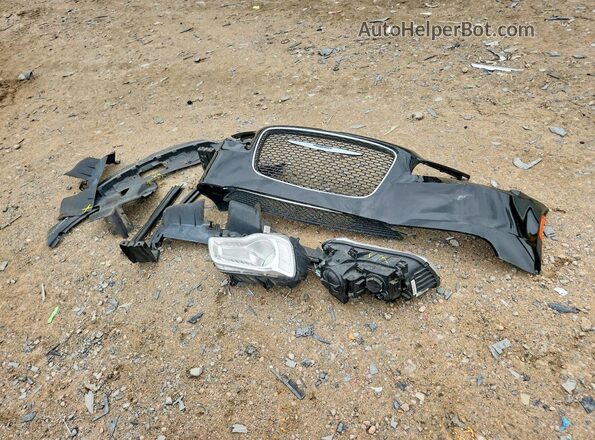 2C3CCAAG3KH601573 2019 CHRYSLER 300 Black Շարժիչի բաժամունքի տեսք
