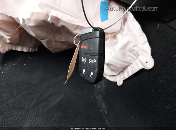 2C3CCAAG3MH570909 2021 CHRYSLER 300 Gray წინა პანელის ხედი