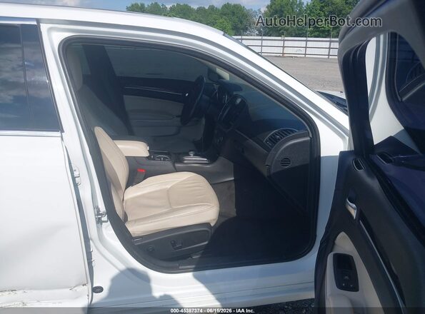 2C3CCAAG5GH212456 2016 CHRYSLER 300 White Widok wnętrza z przodu
