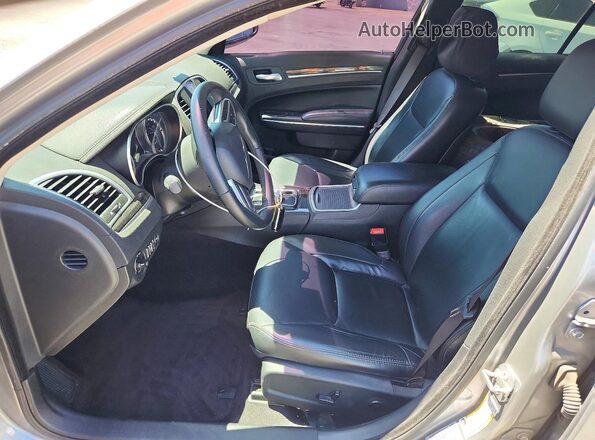 2C3CCAAG5HH506537 2017 CHRYSLER 300 Silver 