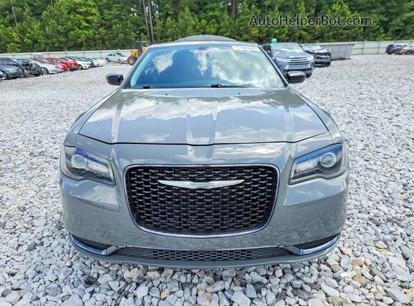 2C3CCAAG5JH283454 2018 CHRYSLER 300 Gray Front view
