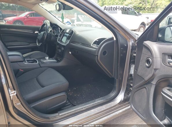 2C3CCAAG5KH636972 2019 CHRYSLER 300 Gray Widok wnętrza z przodu