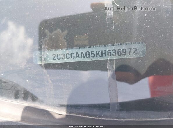 2C3CCAAG5KH636972 2019 CHRYSLER 300 Gray Widok komory silnika