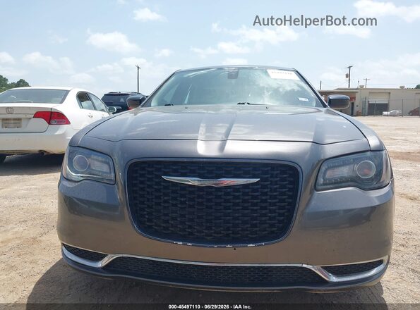 2C3CCAAG5KH636972 2019 CHRYSLER 300 Gray Widok zestawu wskaźników