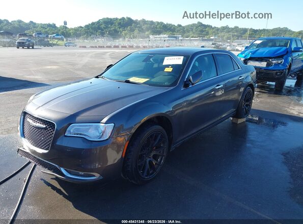2C3CCAAG5LH115753 2020 CHRYSLER 300 Gray Vista tres cuartos delantera izquierda