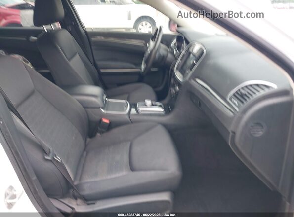 2C3CCAAG5LH160238 2020 CHRYSLER 300 White Vista interior delantera