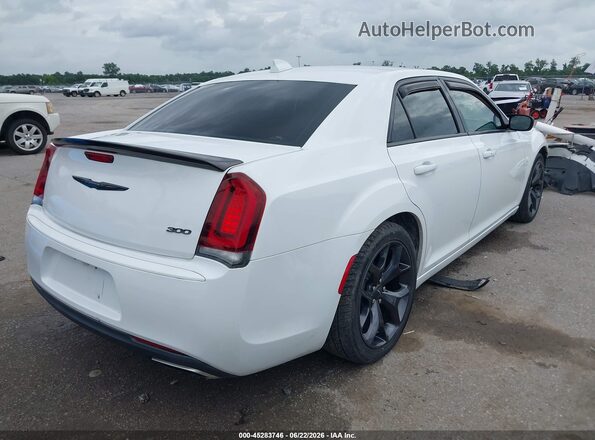 2C3CCAAG5LH160238 2020 CHRYSLER 300 White Trasero derecho