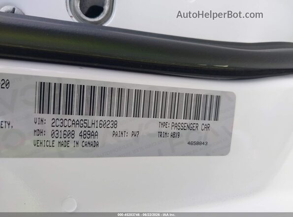 2C3CCAAG5LH160238 2020 CHRYSLER 300 White Vista del compartimento del motor